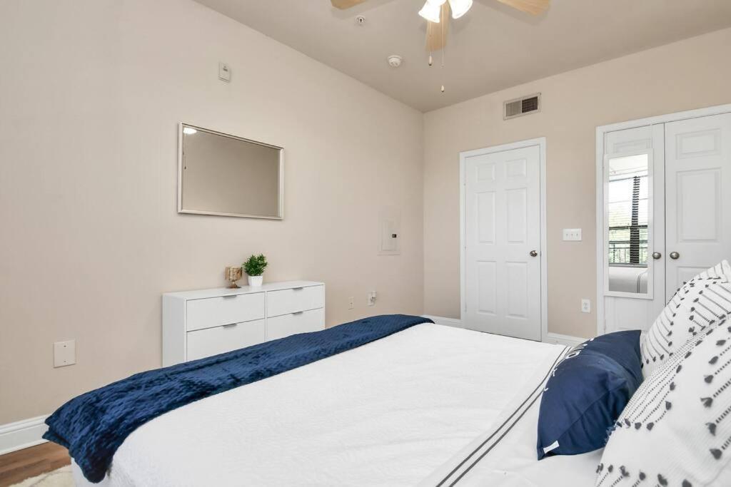 Ultimate Retreat Near Galleria-pool Daire Houston