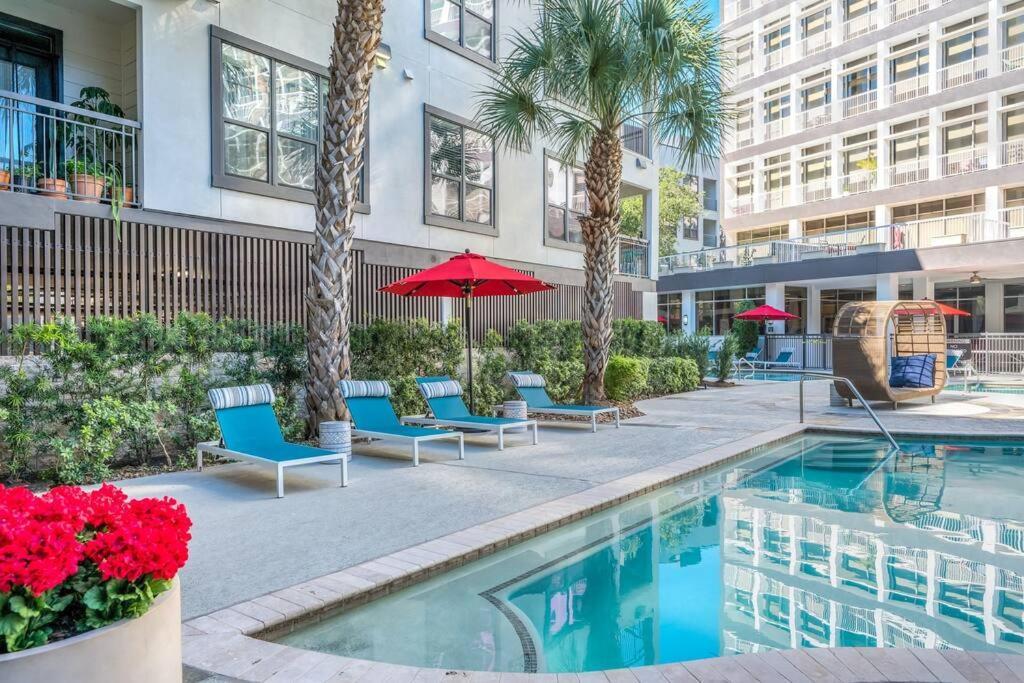 Daire Ultimate Retreat Near Galleria-pool